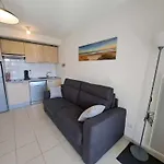 T2 Front De Avec Terrasse Et Parking Privé - Fr-1-326-445 Marseillan (Herault)